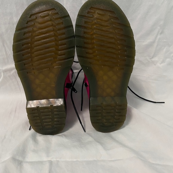 Pink DR. martens - Picture 1 of 3